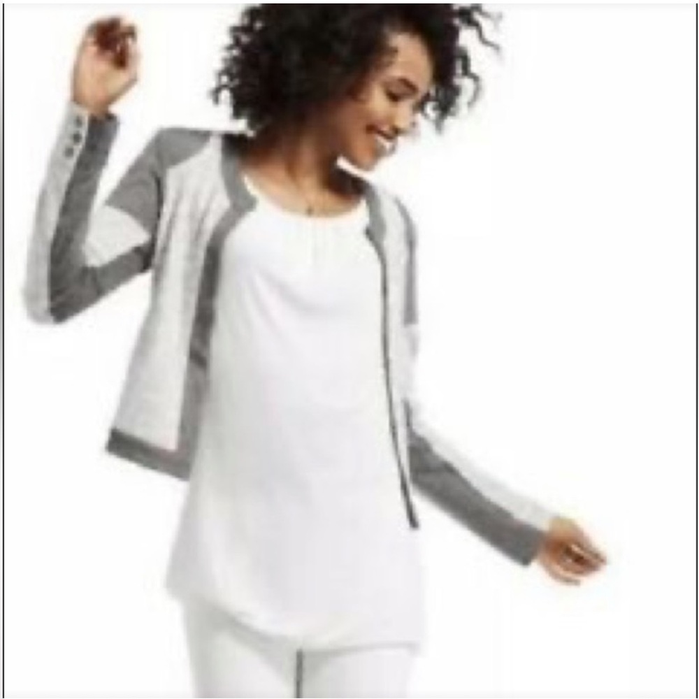 Cabi Gray and Whit Cropped Knit Jacket Blazer
